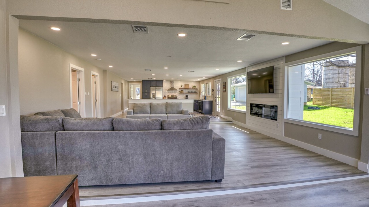 Photo of Livingroom in Burnet