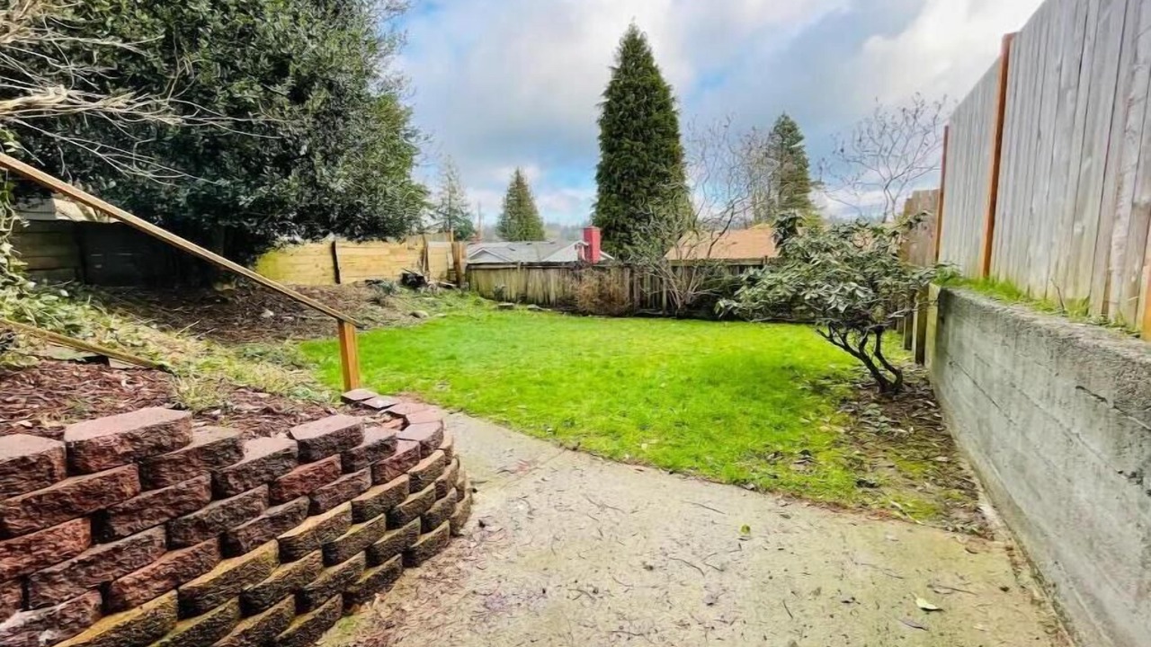 Photo of Outdoor in Edmonds