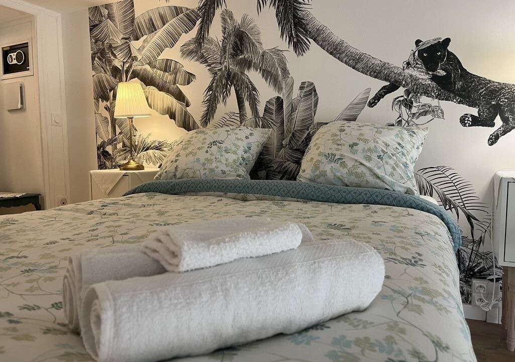 Photo of Bedroom in Clamart