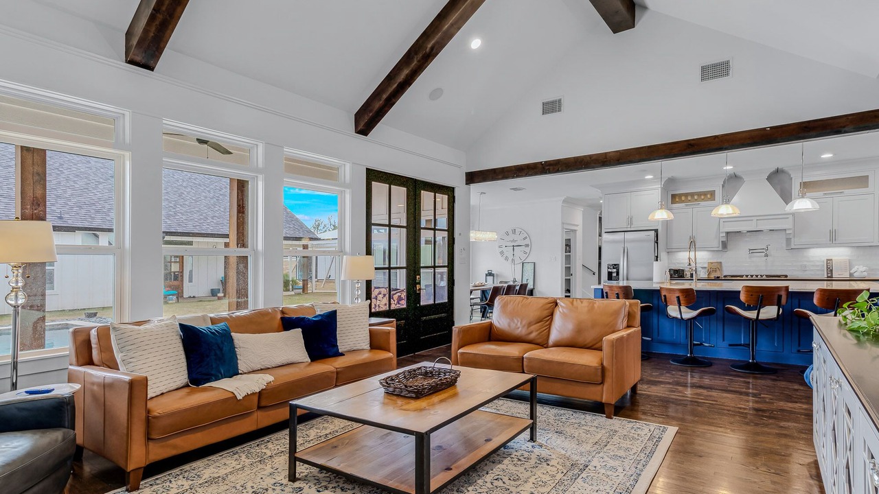 Photo of Livingroom in Lindale