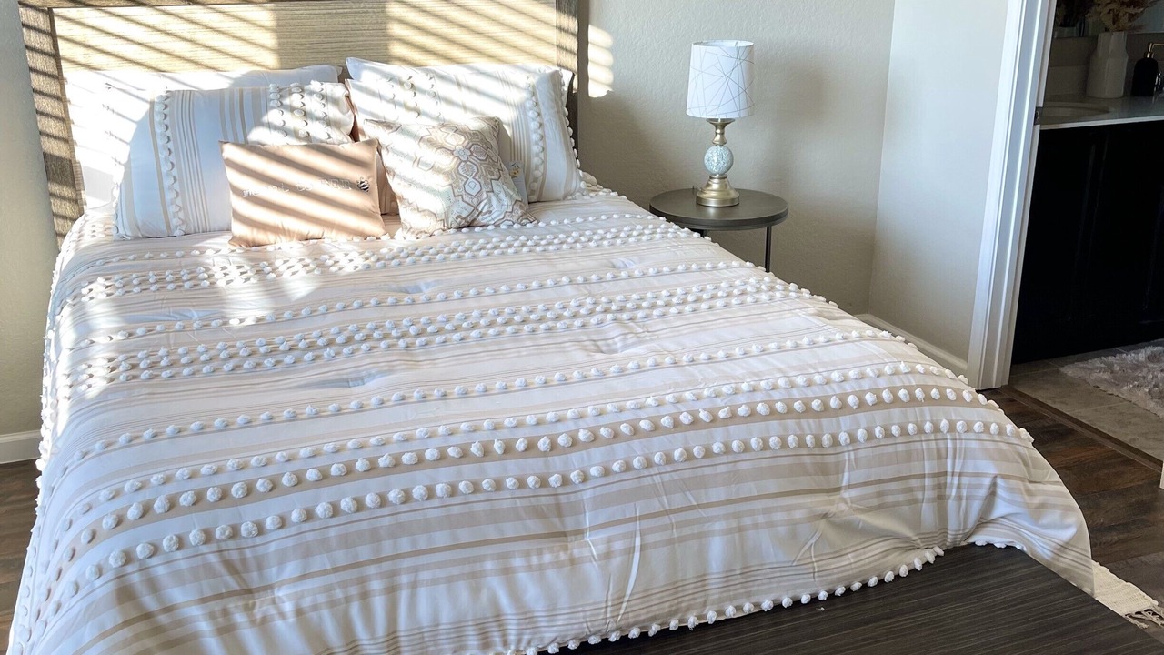 Photo of Bedroom in Converse