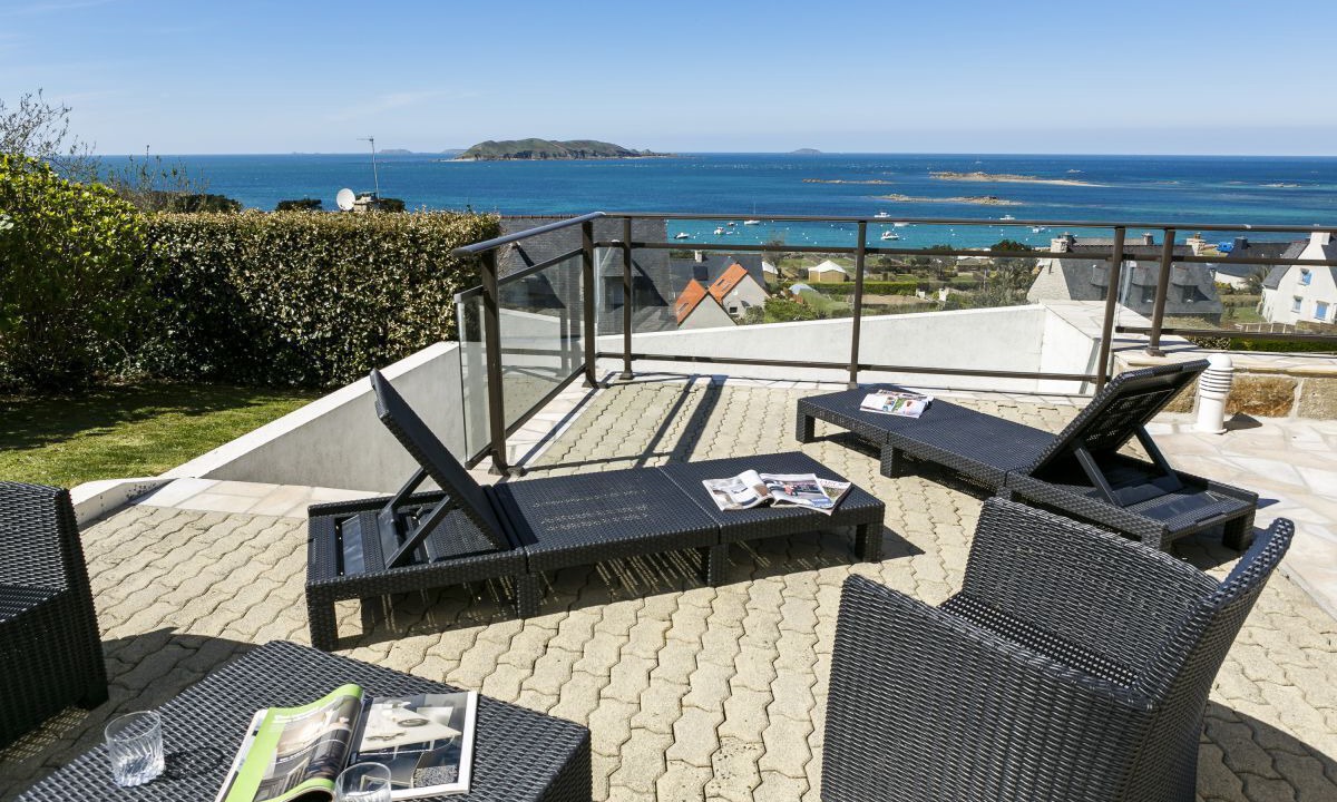 Photo of Patio Balcony in Trelevern
