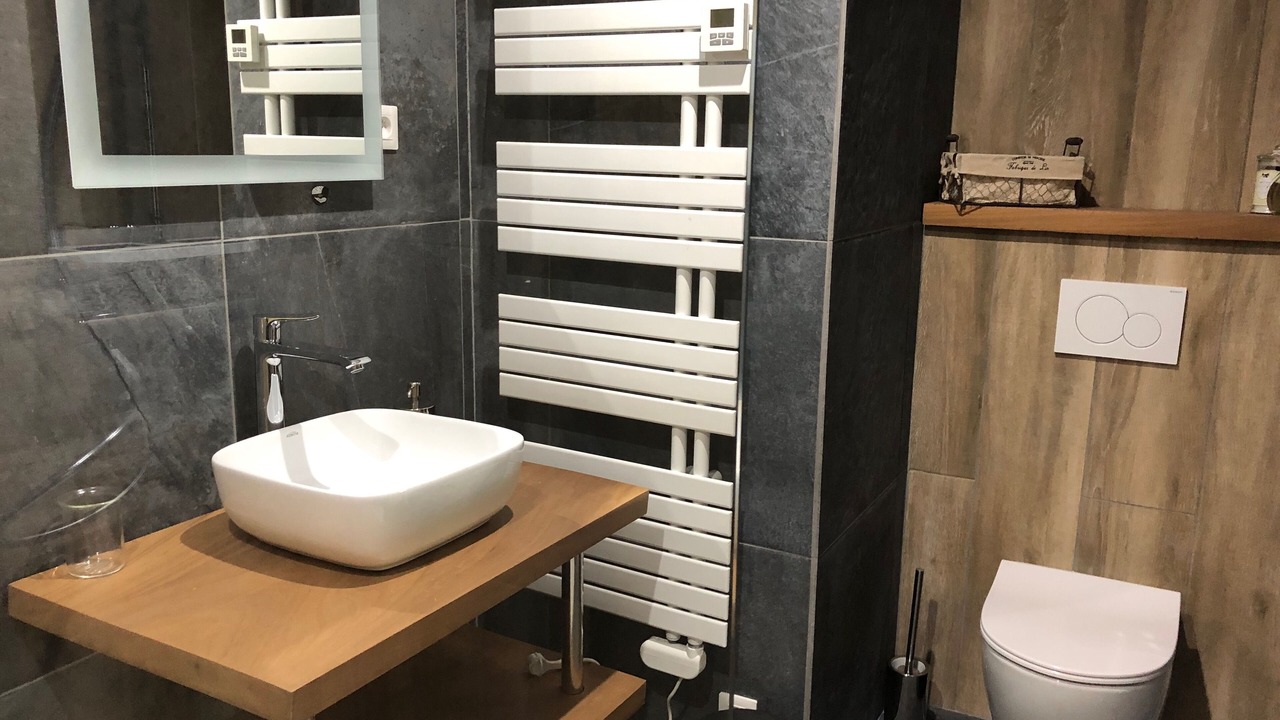 Photo of Bathroom in Arles