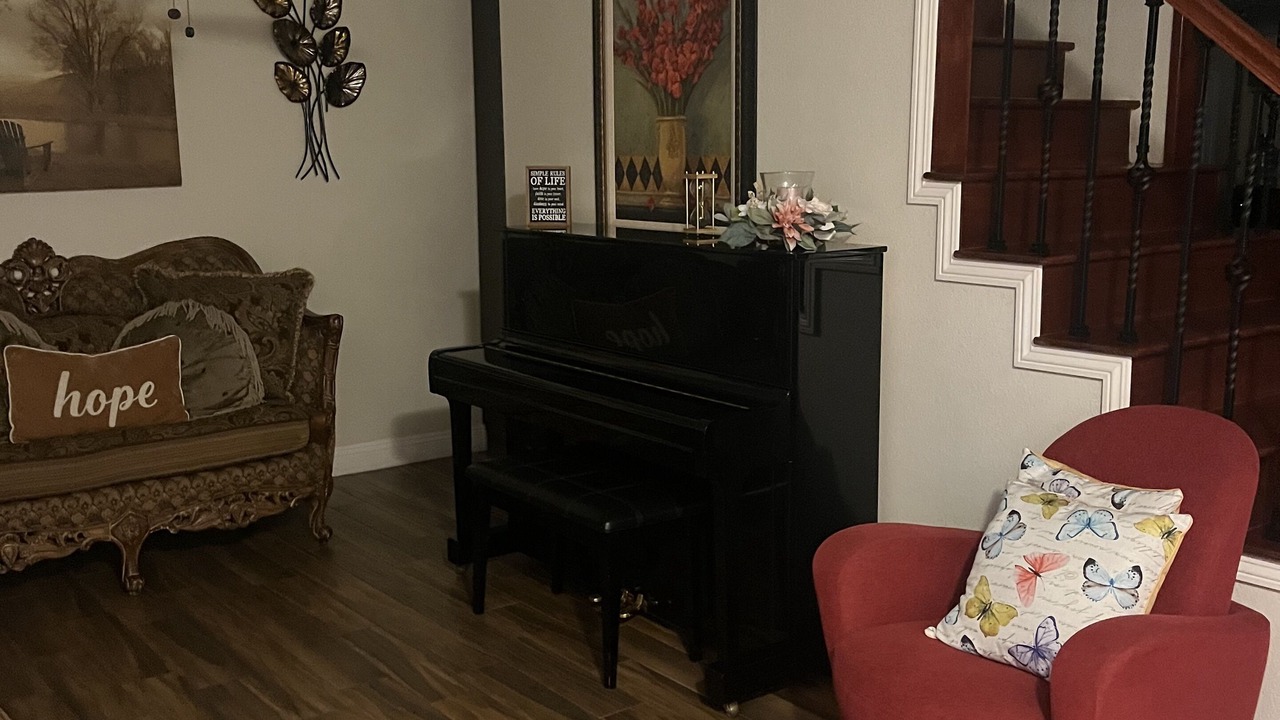Photo of Livingroom in Sunrise Manor