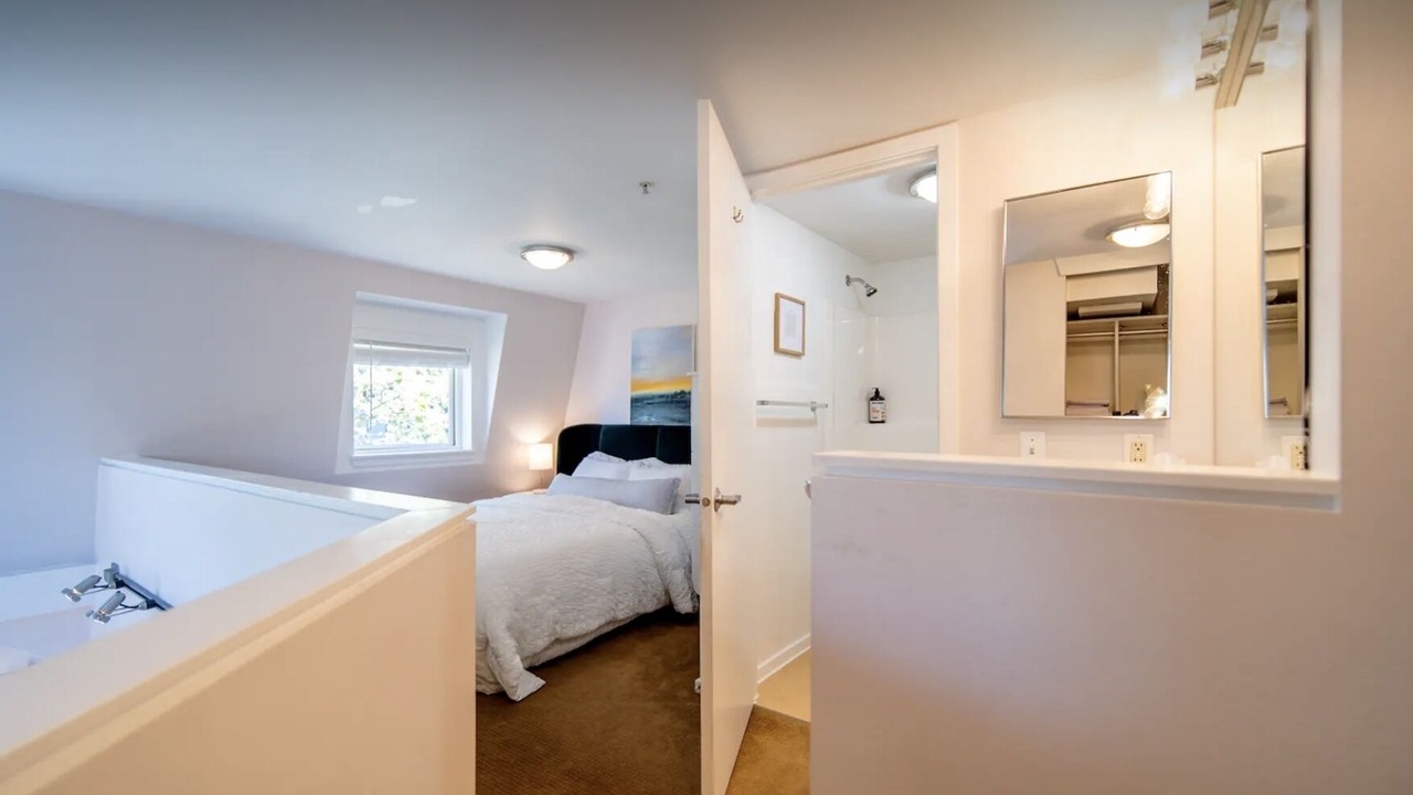 Photo of Bedroom in Belltown