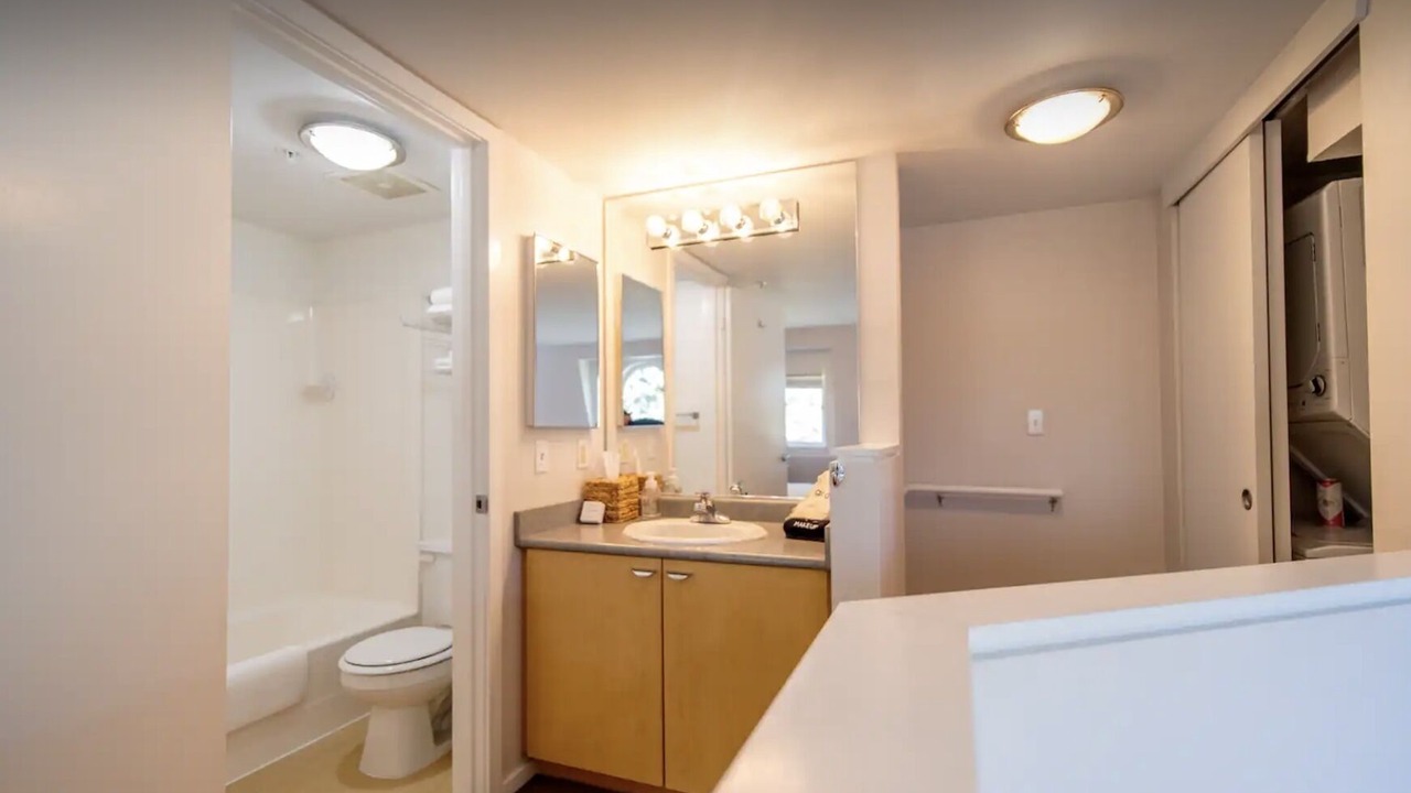 Photo of Bathroom in Belltown