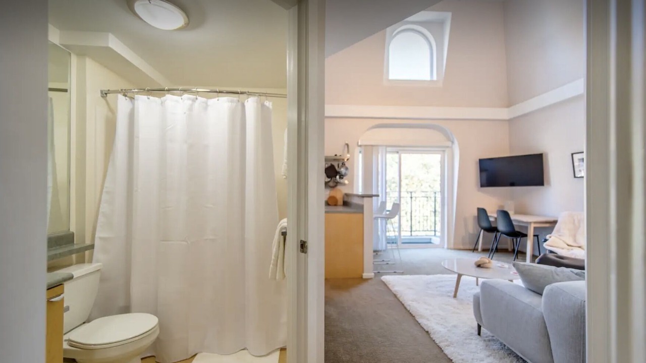 Photo of Livingroom in Belltown