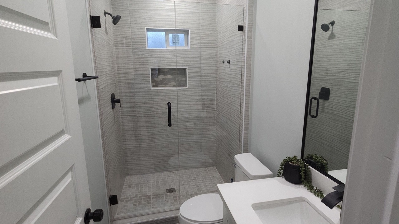 Photo of Bathroom in La Joya