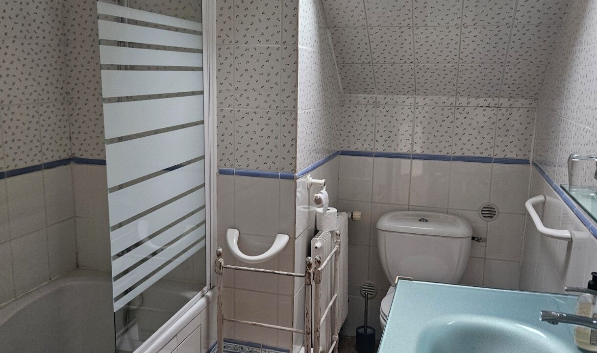 Photo of Bathroom in Tourgeville
