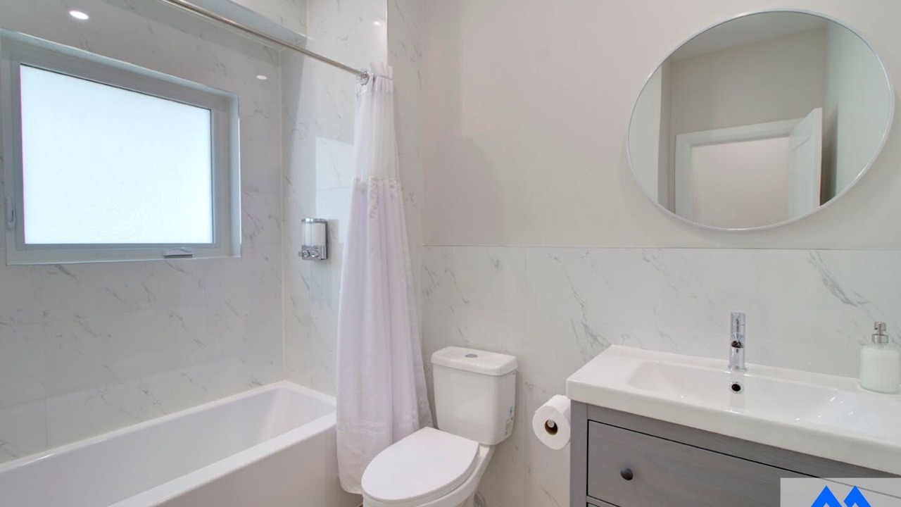 Photo of Bathroom in The Blue Mountains