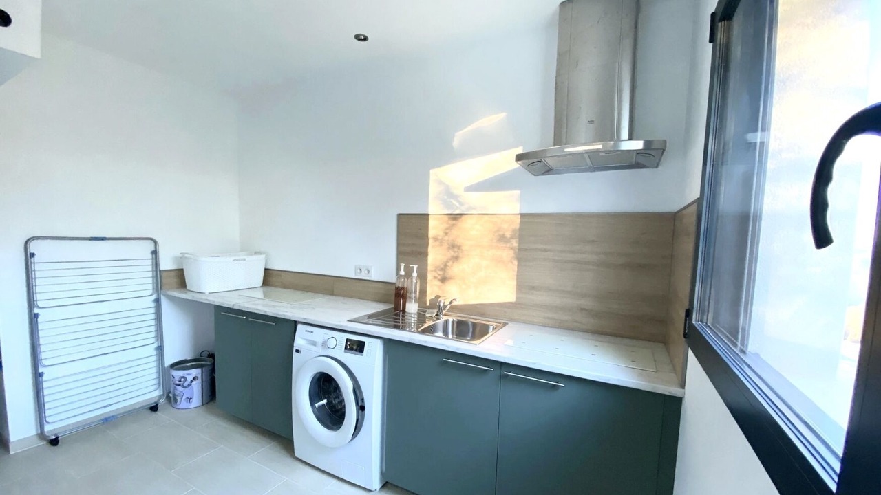 Photo of Others in Mansac