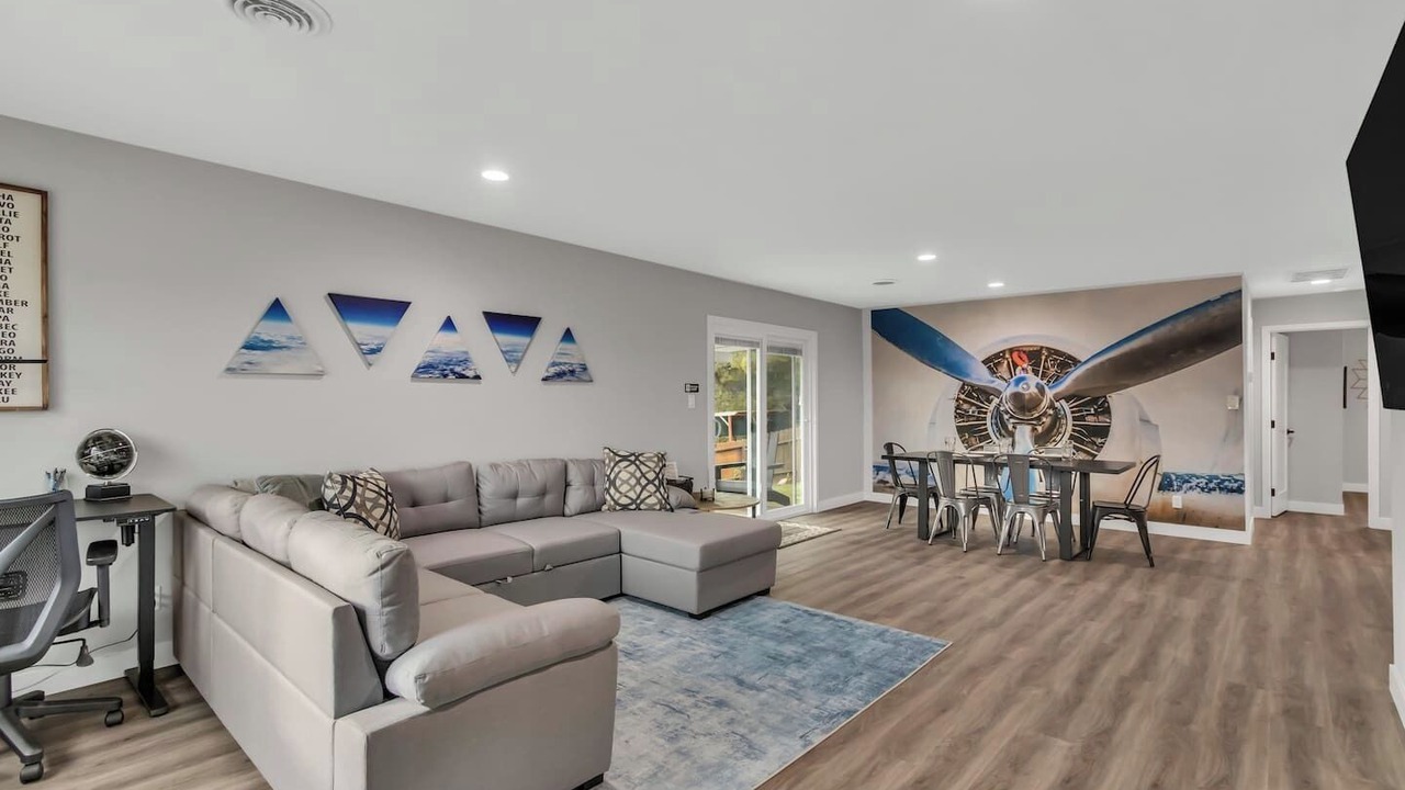 Photo of Livingroom in North Auburn