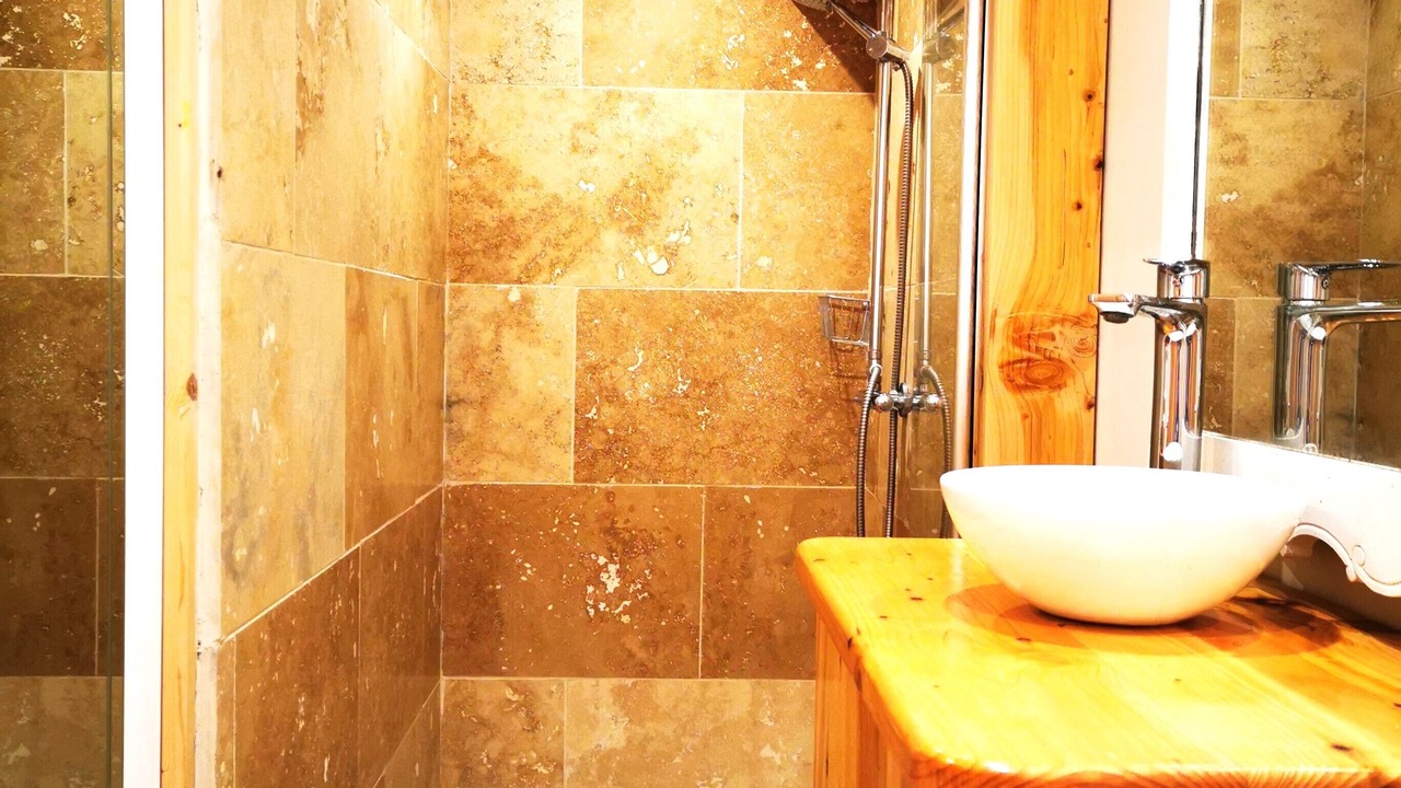 Photo of Bathroom in Roquevidal
