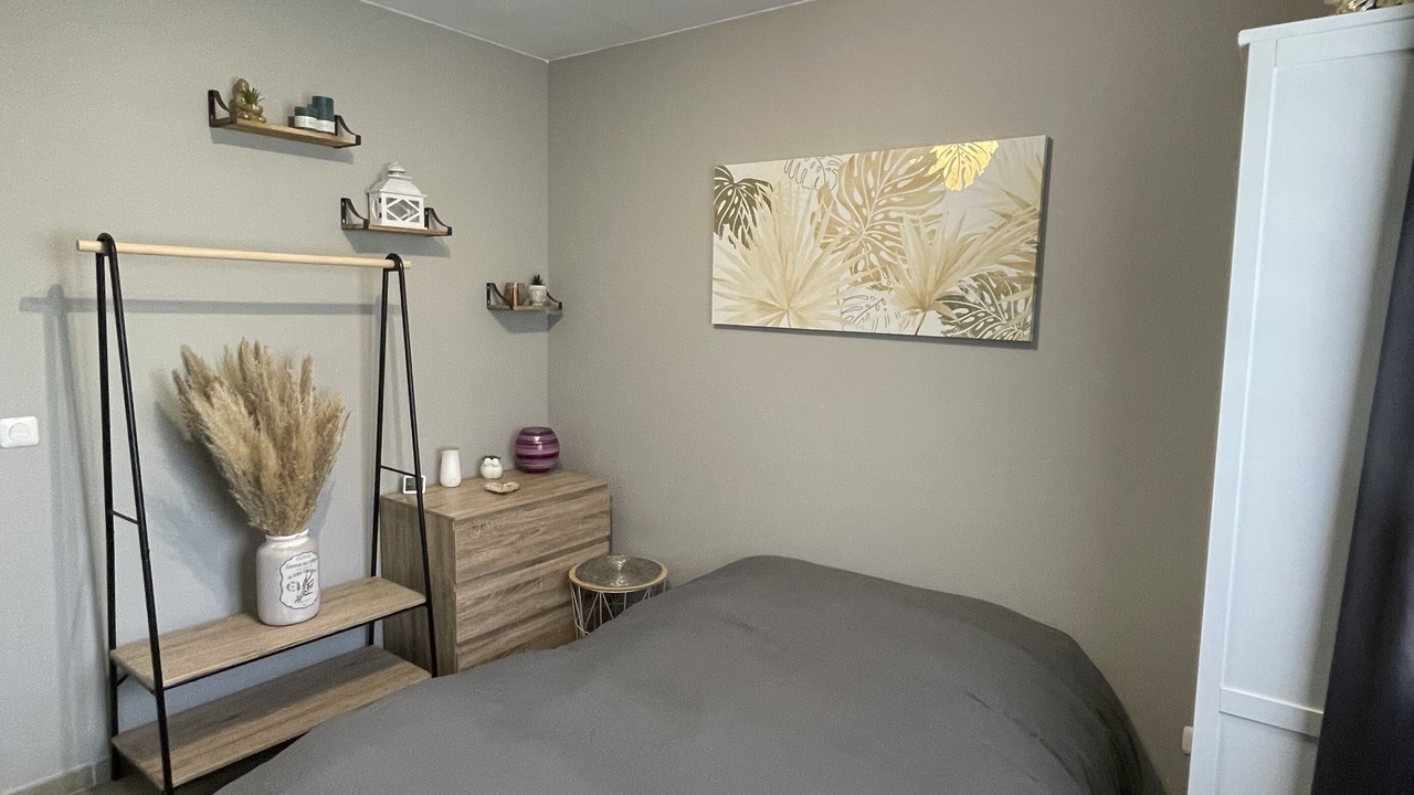 Photo of Bedroom in Meounes-les-Montrieux