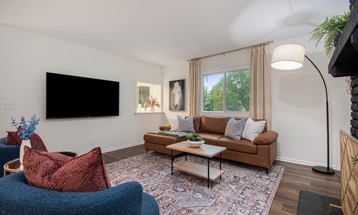 Photo of Livingroom in Millard