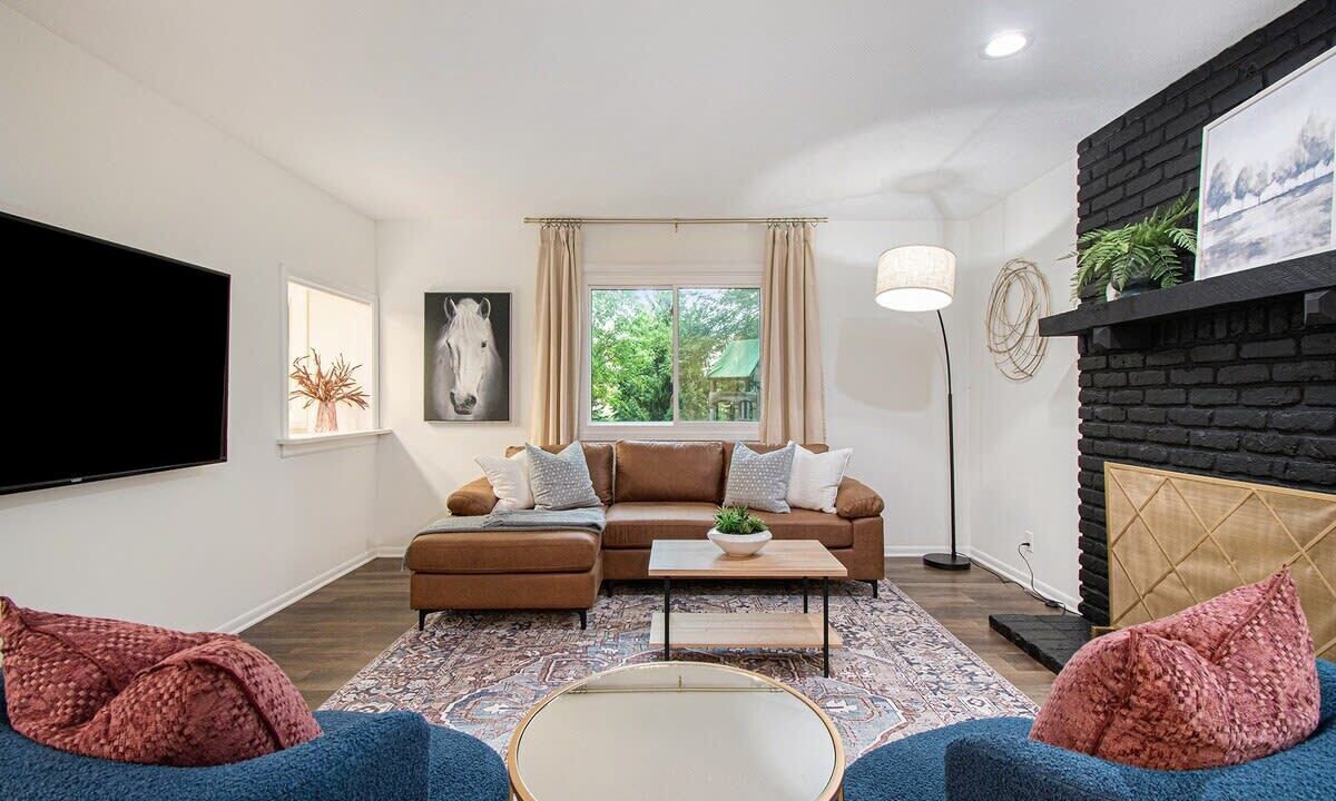 Photo of Livingroom in Millard