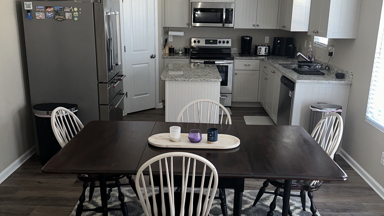 Photo of Others in Thomson