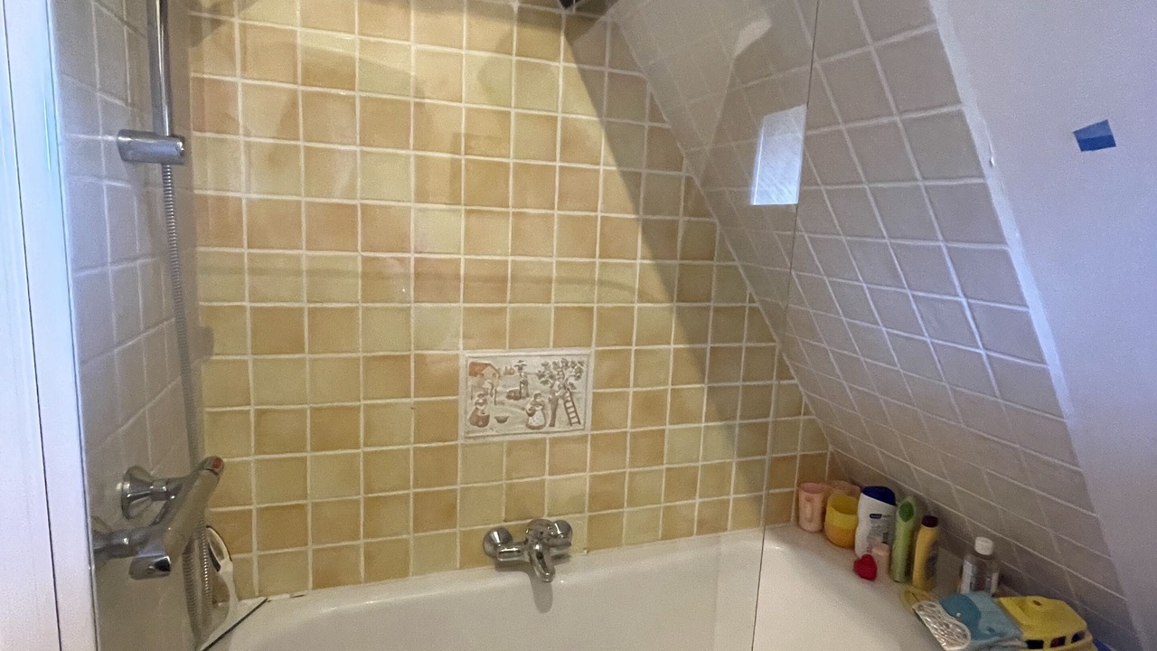Photo of Bathroom in Saint-Etienne-l'Allier