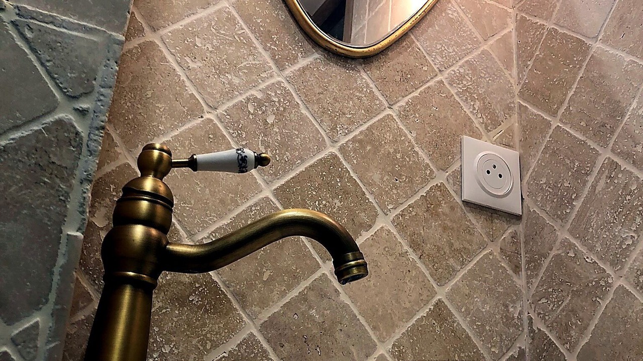 Photo of Bathroom in Val-de-Grace