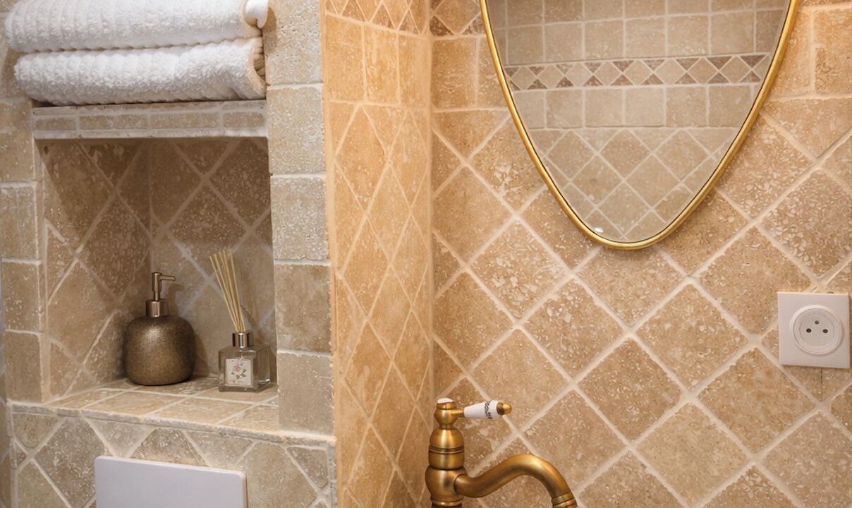 Photo of Bathroom in Val-de-Grace