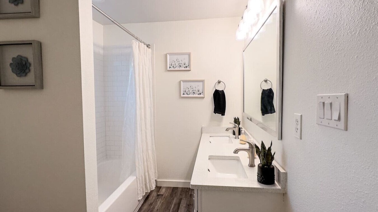 Photo of Bathroom in Kessler