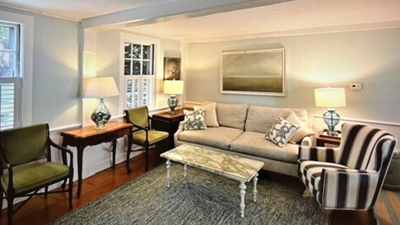 Photo of Livingroom in Marblehead