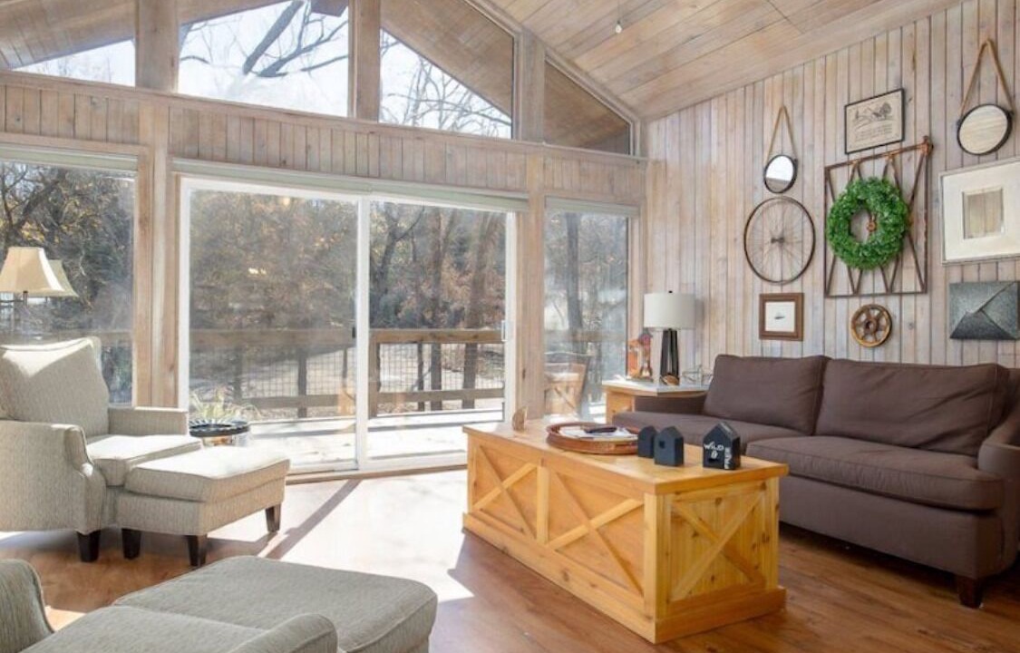 Photo of Livingroom in Davis