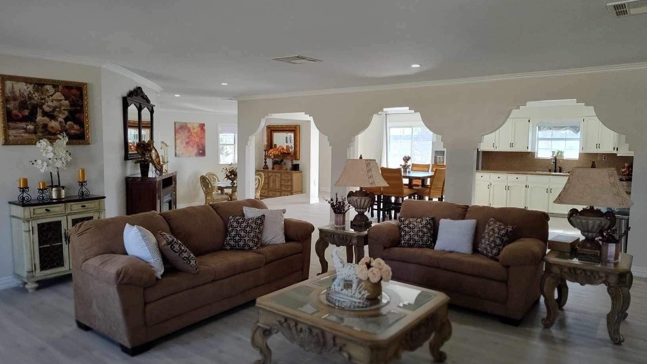 Photo of Livingroom in Biggs Field