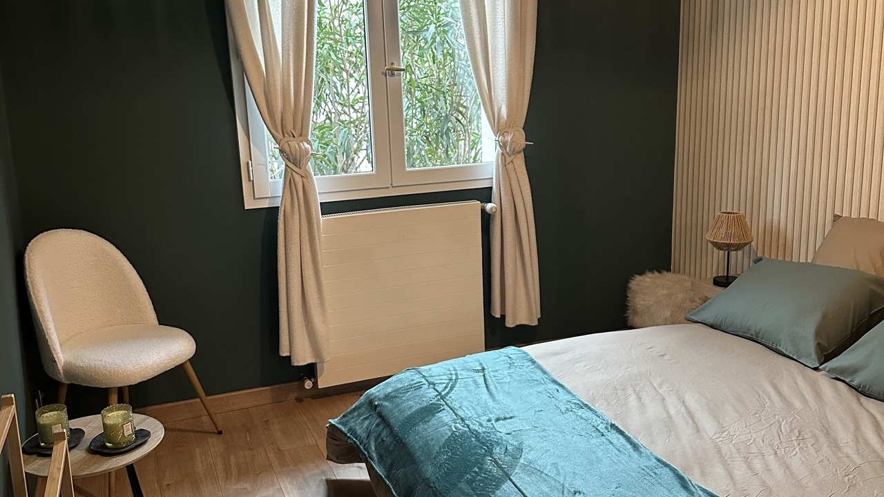 Photo of Bedroom in Pusignan