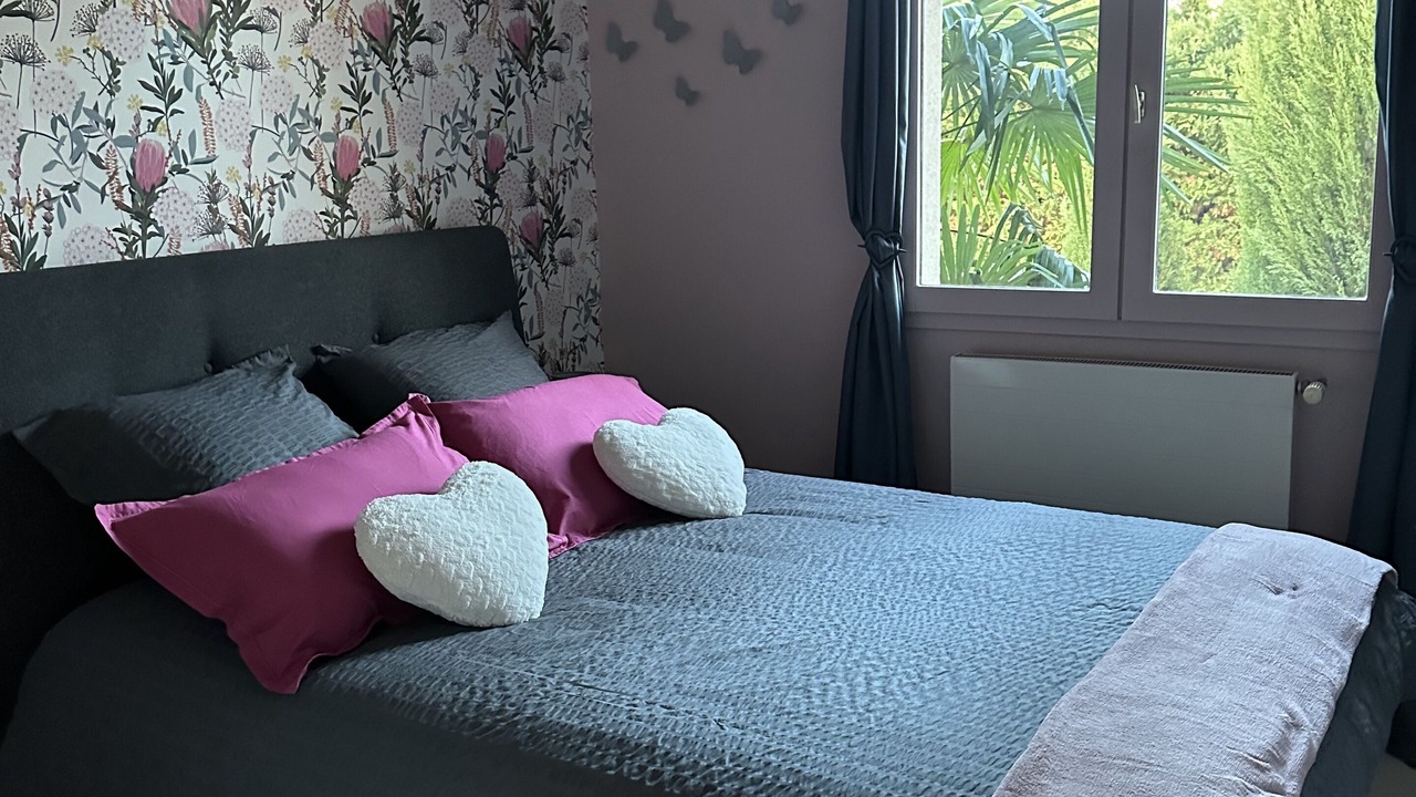 Photo of Bedroom in Pusignan