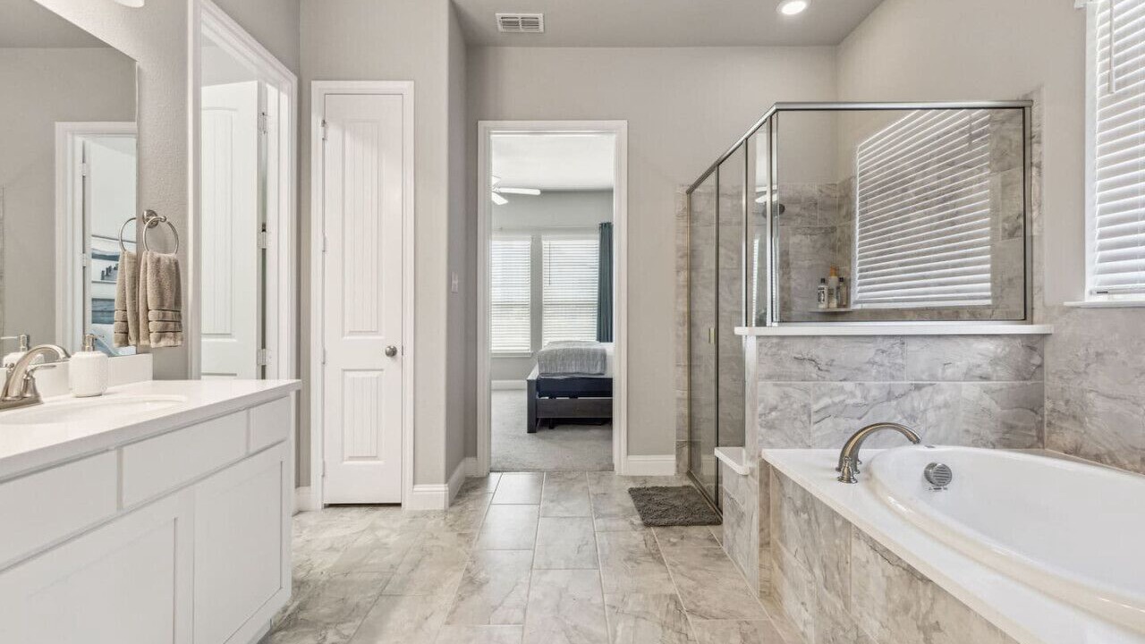 Photo of Bathroom in Frisco