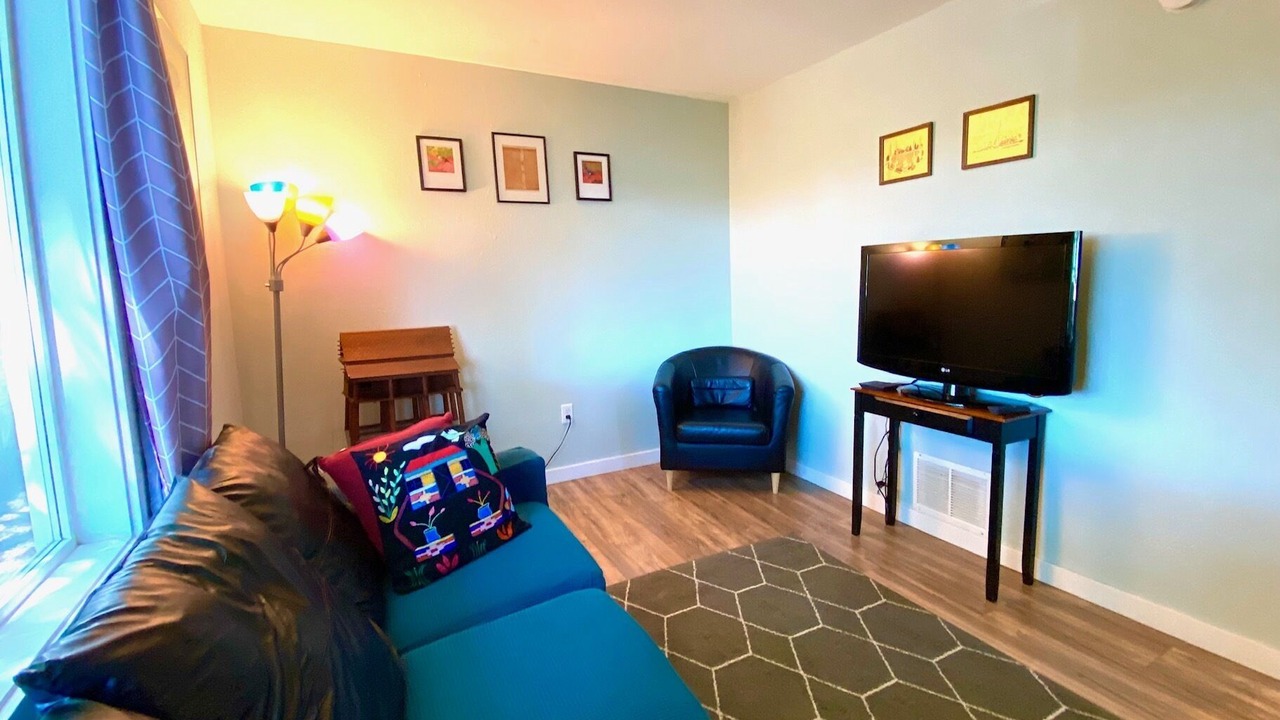 Photo of Livingroom in Powellhurst-Gilbert