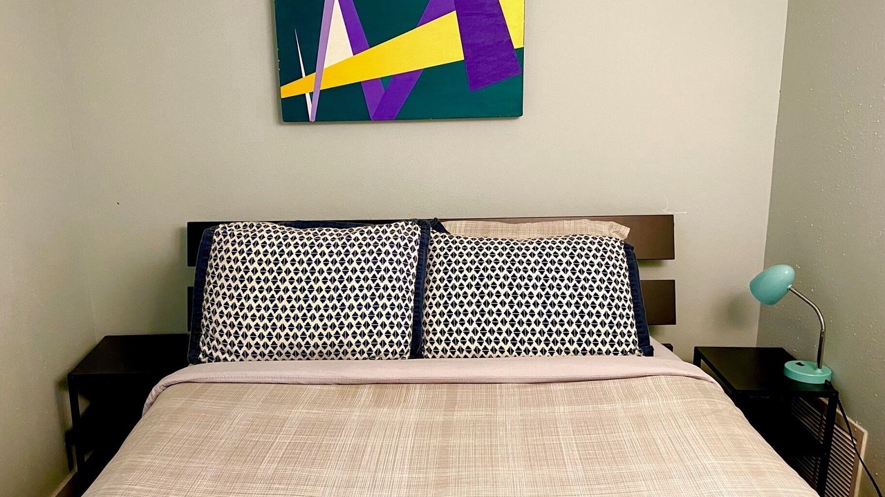 Photo of Bedroom in Powellhurst-Gilbert