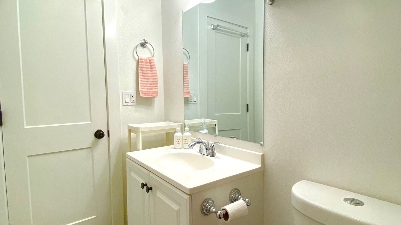 Photo of Bathroom in Powellhurst-Gilbert