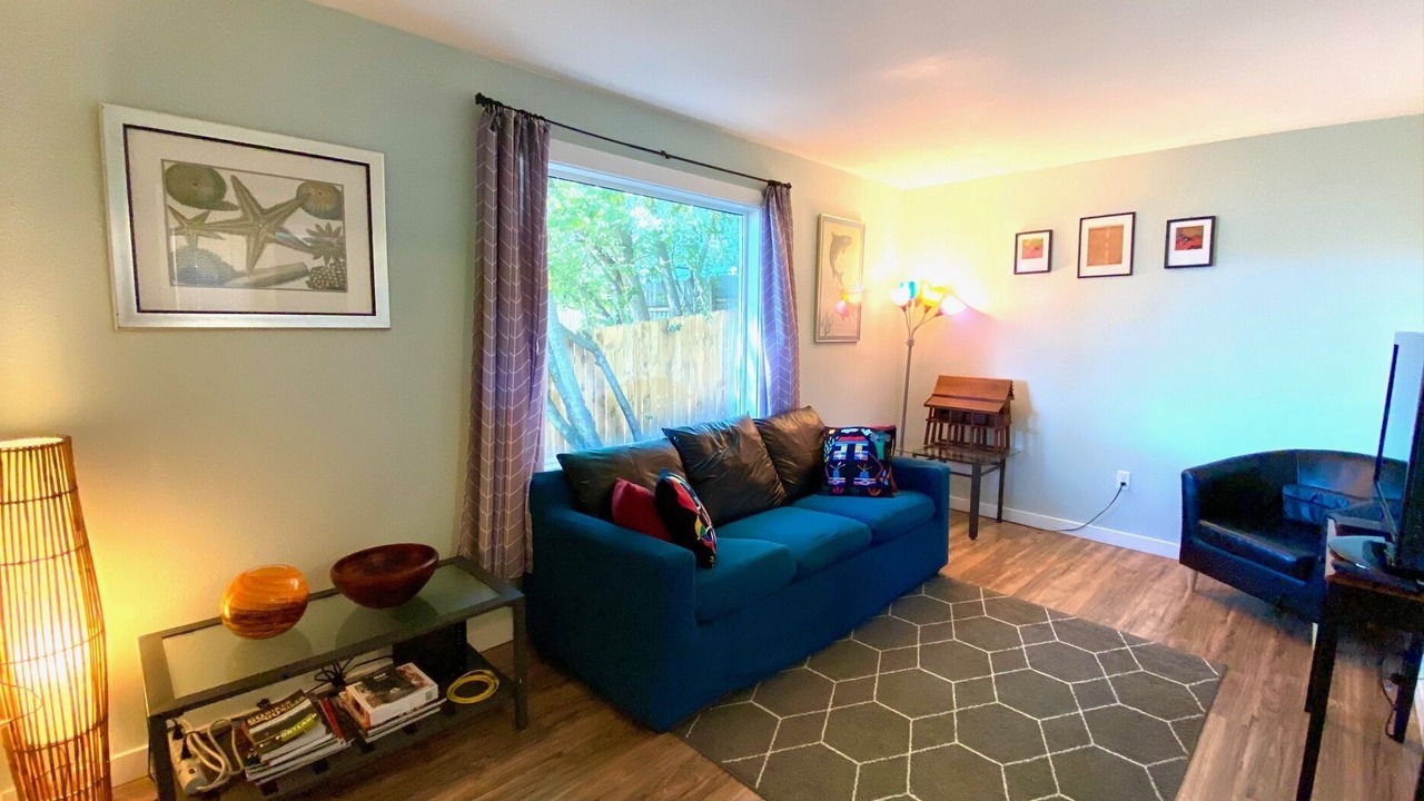 Photo of Livingroom in Powellhurst-Gilbert