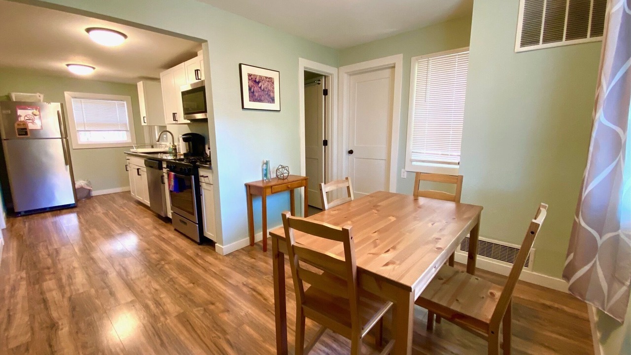 Photo of Others in Powellhurst-Gilbert