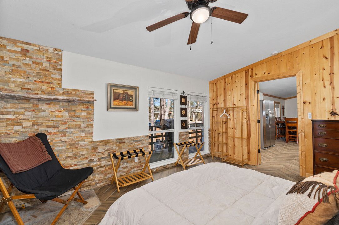 Photo of Bedroom in Karnack