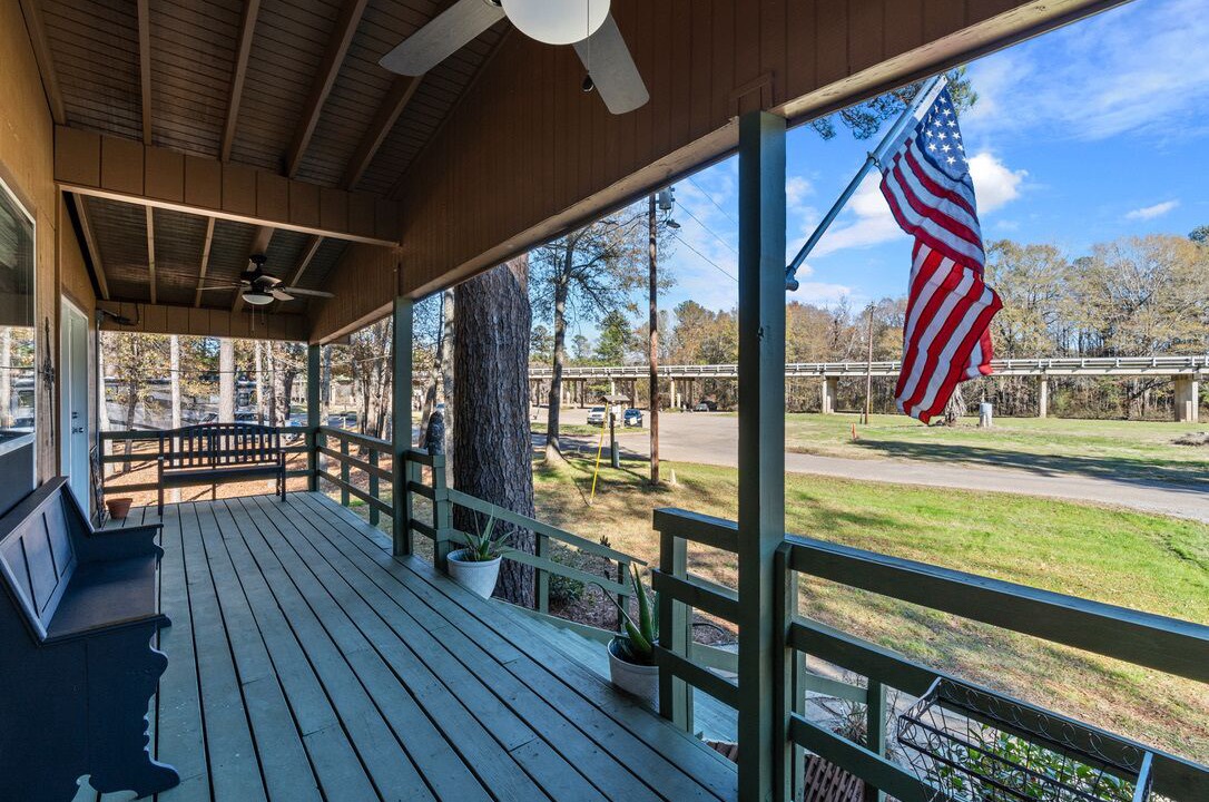 Photo of Patio Balcony in Karnack