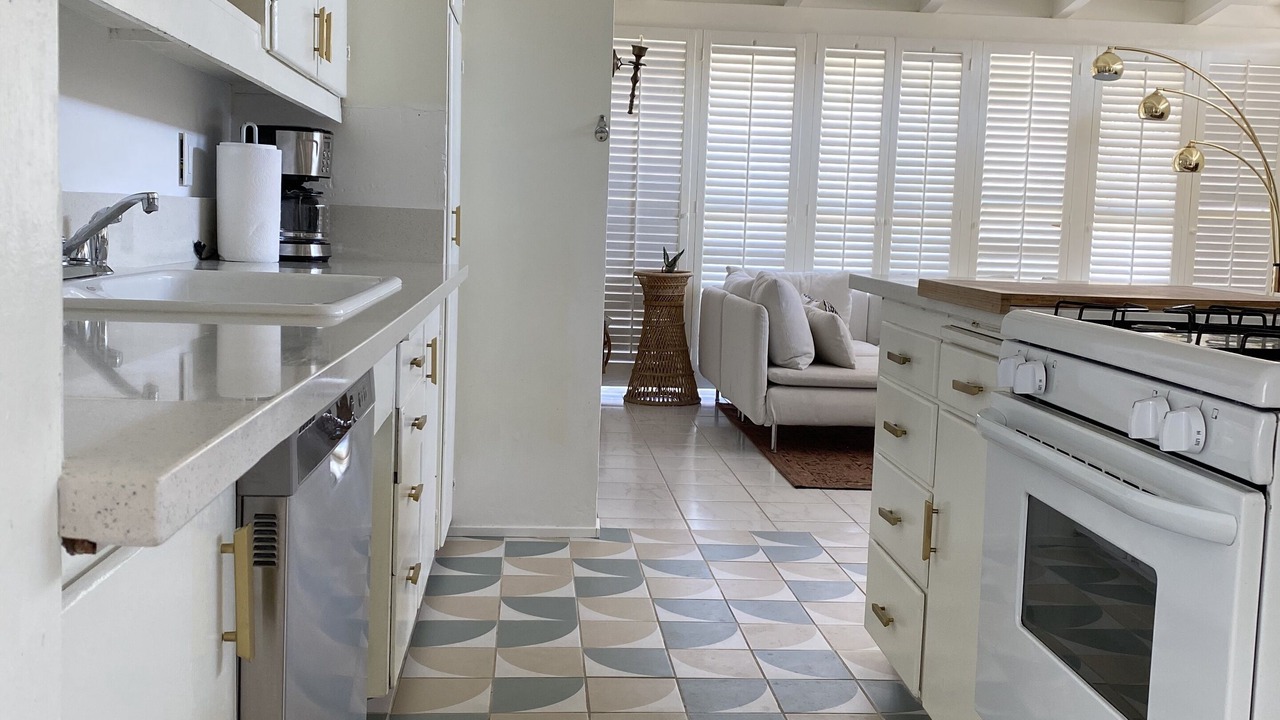 Photo of Kitchen in Cathedral City Cove