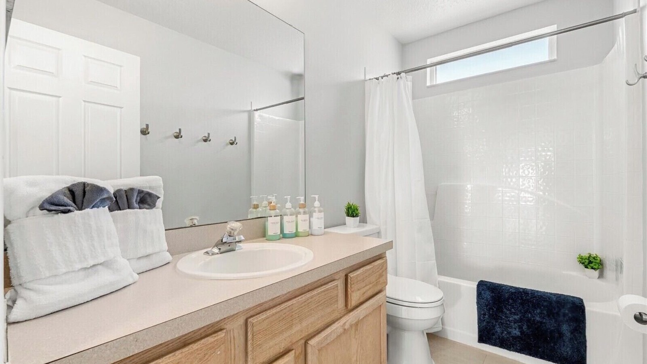 Photo of Bathroom in Lake Berkley