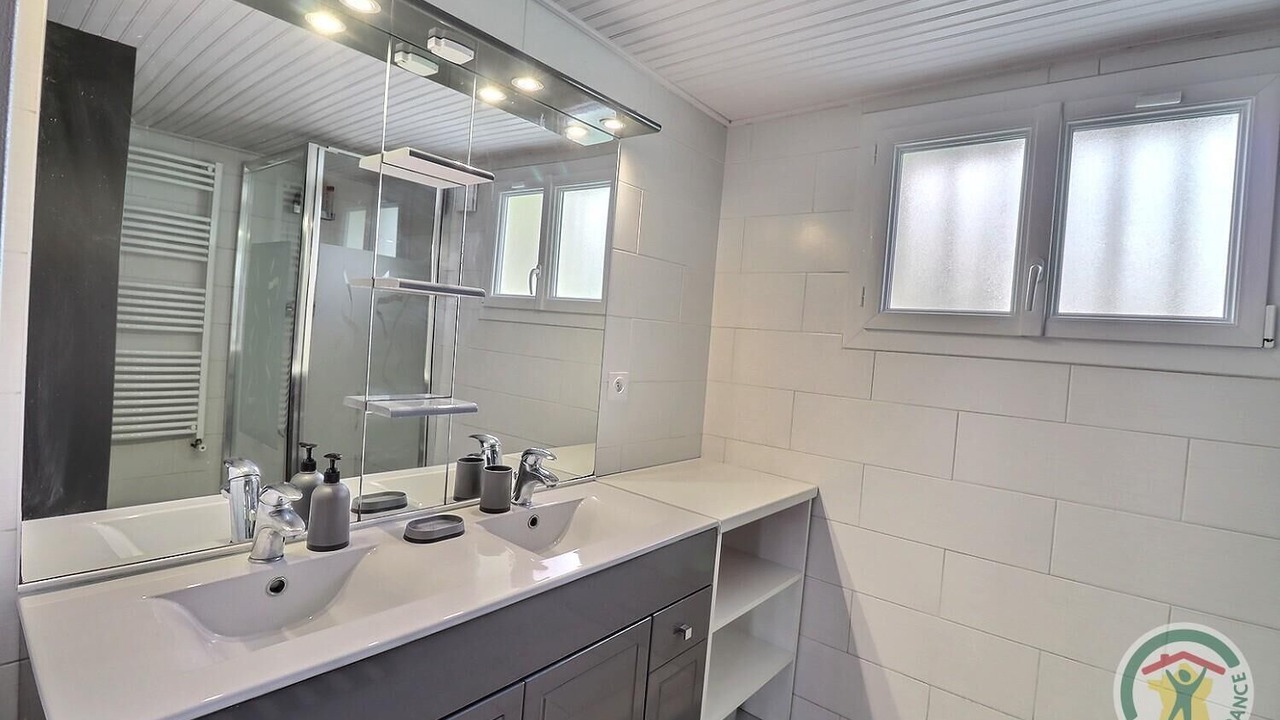 Photo of Bathroom in Montreuil-sur-Ille