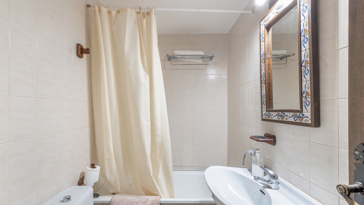 Photo of Bathroom in Canyamas