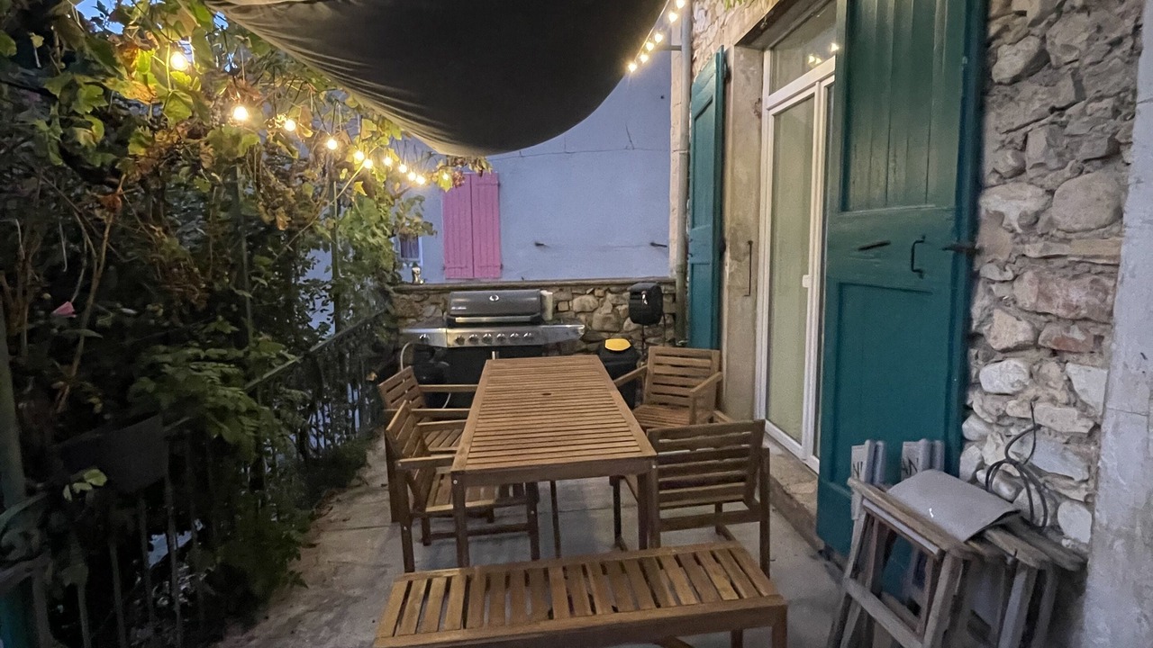 Photo of Outdoor in Menglon