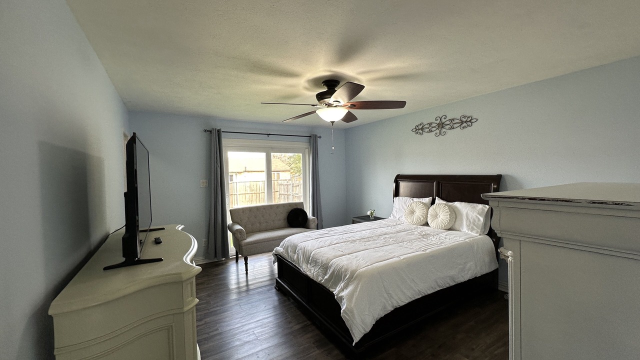 Photo of Bedroom in The Colony