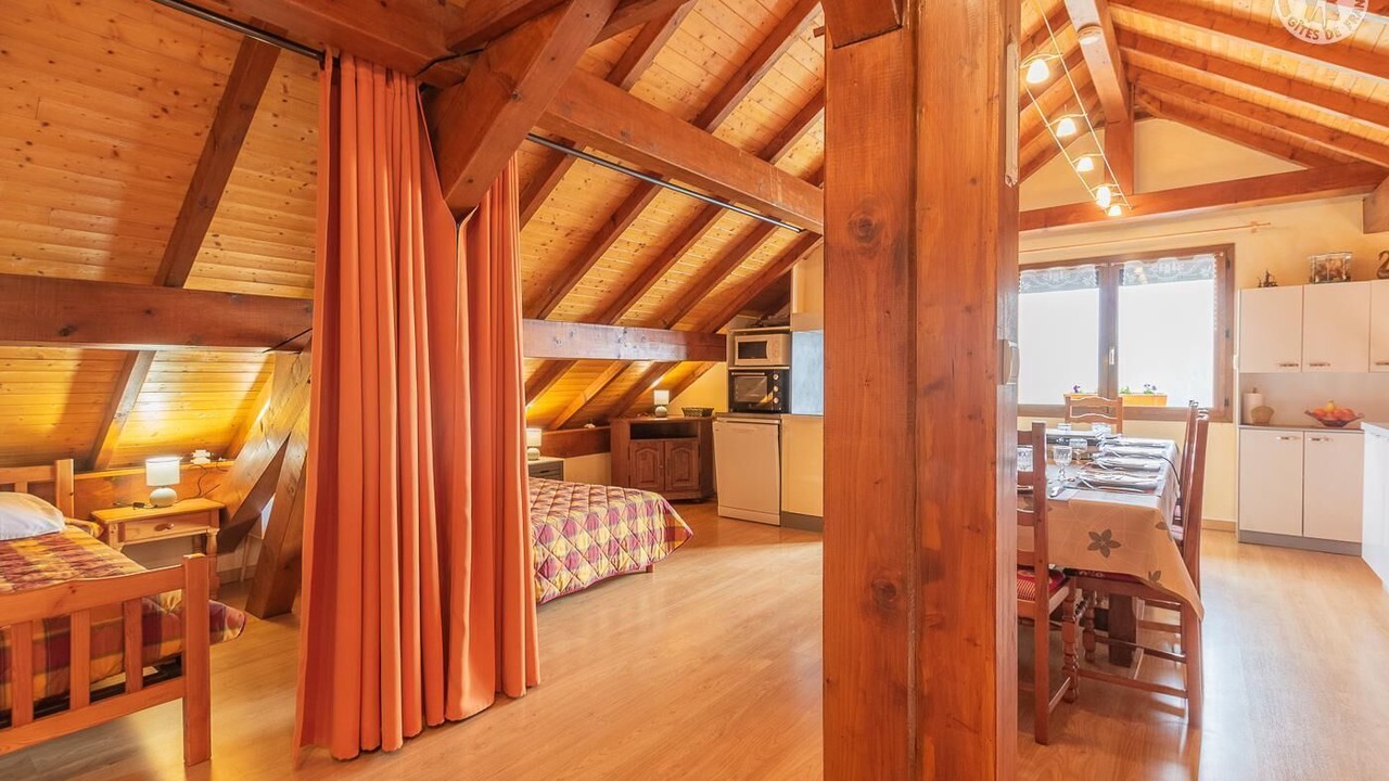 Photo of Bedroom in Yenne