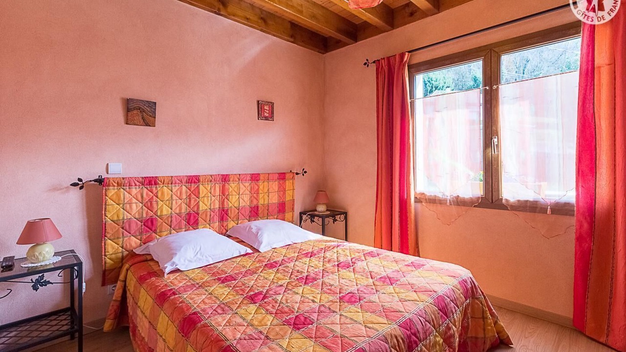 Photo of Bedroom in Yenne