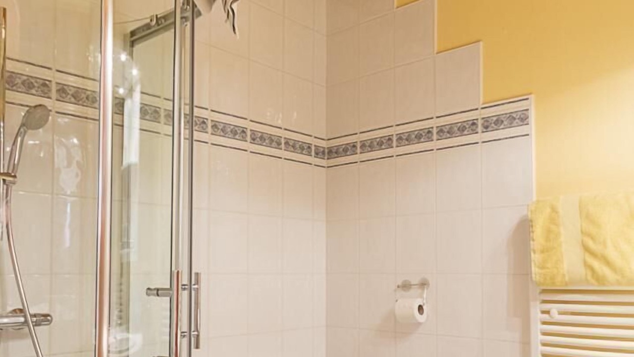 Photo of Bathroom in Yenne