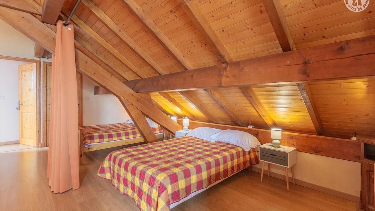 Photo of Bedroom in Yenne