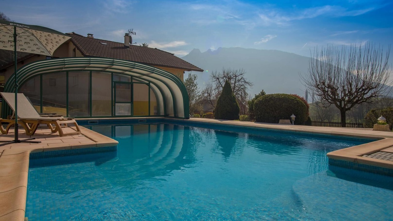Photo of Outdoor in Yenne