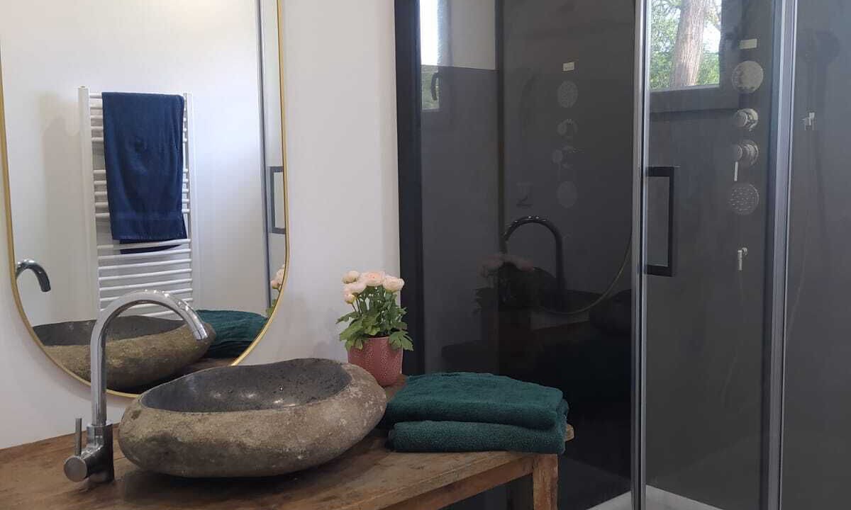 Photo of Bathroom in Piolenc